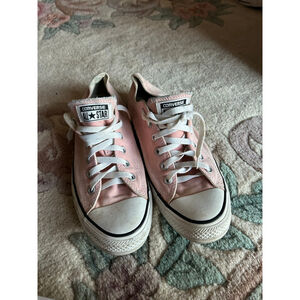Converse women’s size 10 pink
